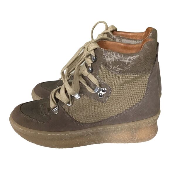Renvy Women Lace Up Fashion Ankle Army Wedge boots with Jogger Sole Sz. 6.5 NIB - Picture 1 of 12